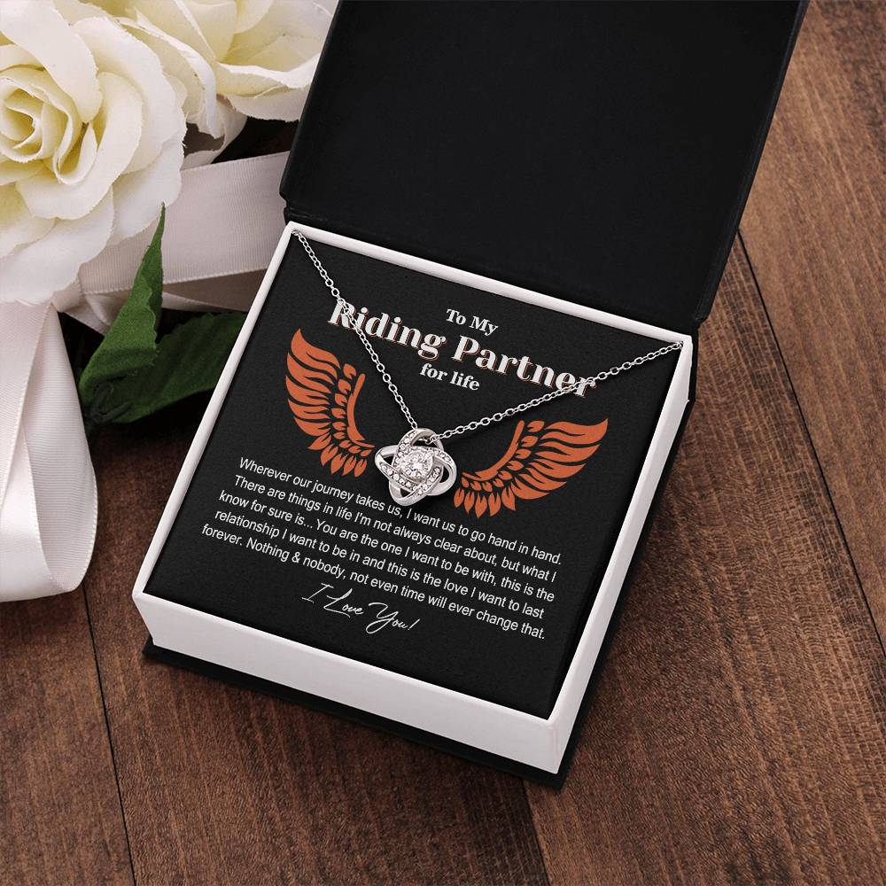 Alluring Beauty Necklace for women - Riding Partner for Life