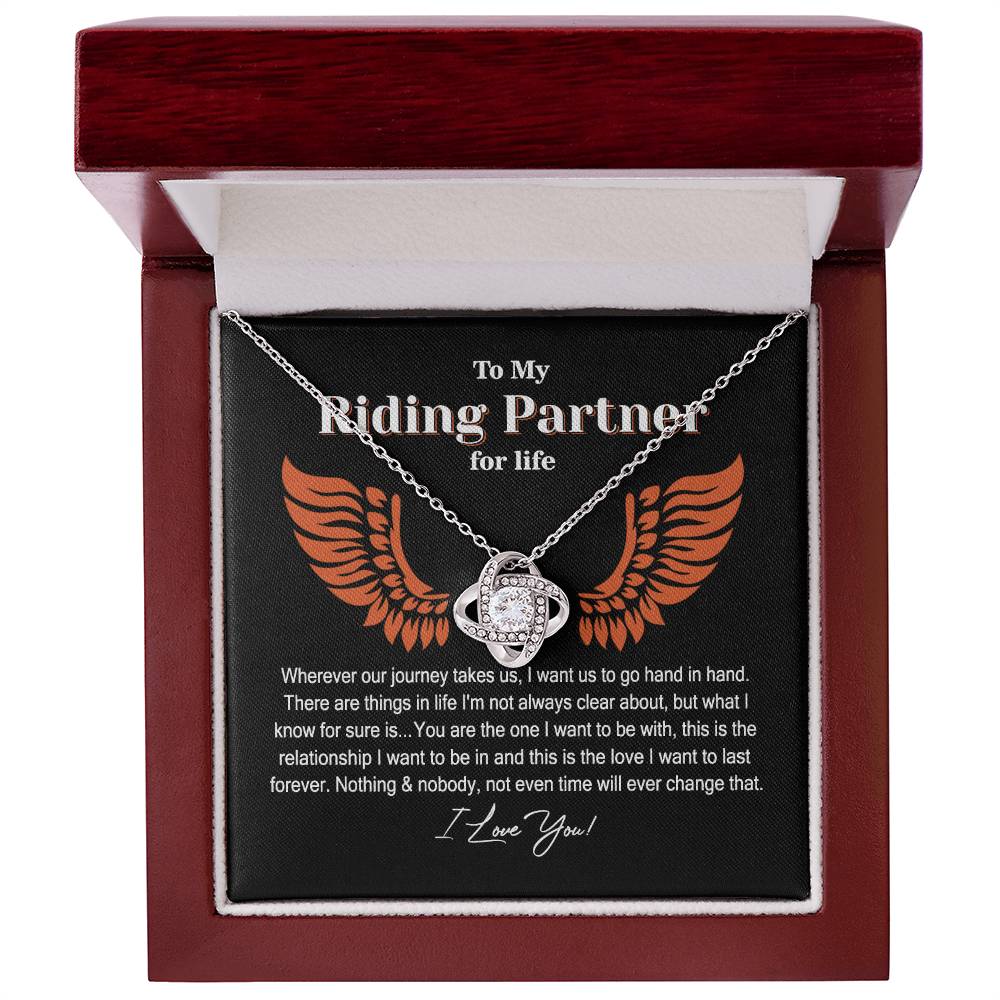 Alluring Beauty Necklace for women - Riding Partner for Life