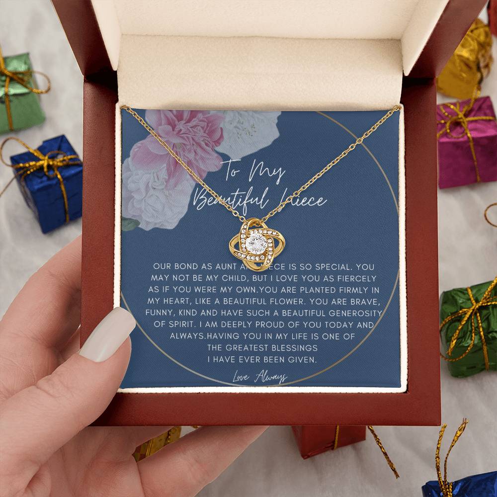 TO MY BEAUTIFUL NIECE SOLITAIRE NECKLACE